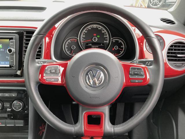 ザ・ビートル デザイン　レザーパッケージ　認定中古車　本革シート　シートヒーター　バイキセノンヘッドライト　純正ナビ　地デジＴＶ　ＵＳＢ／Ｂｌｕｅｔｏｏｔｈ　ＥＴＣ２．０　ブラインドスポットセンサー　リアトラフィックアラート（12枚目）
