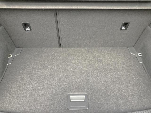 T-クロス TSI アクティブ セーフティ&テクノロジーパッケージ 認定中古車 トラベルアシスト(運転支援システム) レーンアシスト ブラインドスポットセンサー 駐車アシスト LEDライト 液晶式メーター スマートフォン非接触充電(7枚目)