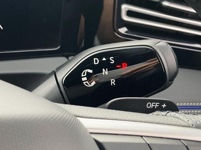 ティグアン eTSI Rライン レザー&ラグジュアリーパッケージ 認定中古車 デモカー(試乗車) 電動パノラマスライディングルーフ Harman Kardonオーディオ マトリクスLED 本革シート DCC Pro 20インチアルミ(14枚目)