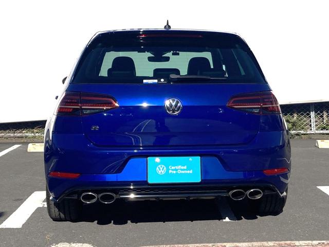 ゴルフＲ ベースグレード　認定中古車　４モーション（ＡＷＤ）　ＤＣＣ（アダプティブシャシコントロール）　アダプティブクルーズコントロール　レーンアシスト　ブラインドスポットセンサー　本革シート　シートヒーター　純正ナビＴＶ（5枚目）