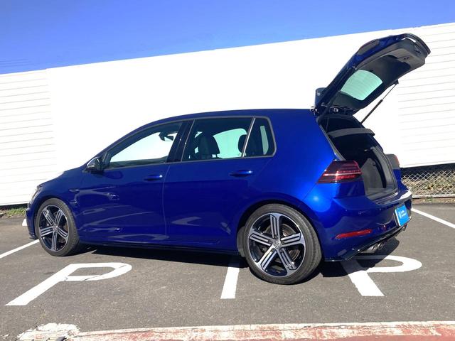 ゴルフＲ ベースグレード　認定中古車　４モーション（ＡＷＤ）　ＤＣＣ（アダプティブシャシコントロール）　アダプティブクルーズコントロール　レーンアシスト　ブラインドスポットセンサー　本革シート　シートヒーター　純正ナビＴＶ（6枚目）