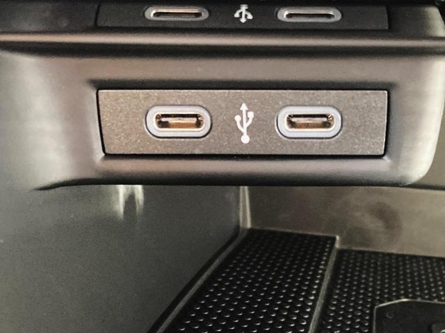 Ｔ－ロック ＴＤＩ　ブラックスタイル　レザーパッケージ　認定中古車　特別仕様「ブラックスタイル」　１８インチブラックアルミ　本革シート　シートヒーター　トラベルアシスト（運転支援システム）　レーンチェンジアシスト　電動リアゲート　純正ナビ（19枚目）