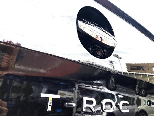 Ｔ－ロック ＴＤＩ　ブラックスタイル　レザーパッケージ　認定中古車　特別仕様「ブラックスタイル」　１８インチブラックアルミ　本革シート　シートヒーター　トラベルアシスト（運転支援システム）　レーンチェンジアシスト　電動リアゲート　純正ナビ（22枚目）