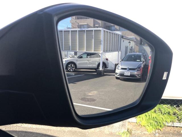 Ｔ－ロック ＴＤＩ　ブラックスタイル　レザーパッケージ　認定中古車　特別仕様「ブラックスタイル」　１８インチブラックアルミ　本革シート　シートヒーター　トラベルアシスト（運転支援システム）　レーンチェンジアシスト　電動リアゲート　純正ナビ（24枚目）