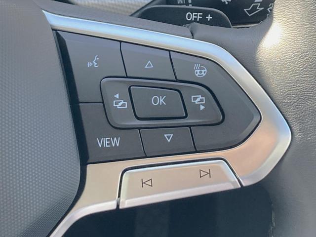 「デジタルコクピットプロ」の画面コントロールはステアリングのマルチファンクションスイッチで操作でき、必要な情報を素早く安全に得ることができ、安全運転に貢献します。