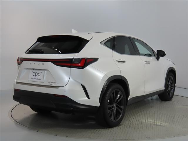 ＮＸ ＮＸ３５０ｈ　バージョンＬ　２０インチアルミホイール　Ａｄｖａｎｃｅｄ　Ｐａｒｋ　パーキングサポートブレーキ　ＩＴＳ　Ｃｏｎｎｅｃｔ　カラーヘッドアップディスプレイ　三眼フルＬＥＤヘッドランプ　アダプティブハイビームシステム（3枚目）