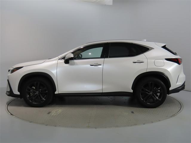 ＮＸ ＮＸ３５０ｈ　バージョンＬ　２０インチアルミホイール　Ａｄｖａｎｃｅｄ　Ｐａｒｋ　パーキングサポートブレーキ　ＩＴＳ　Ｃｏｎｎｅｃｔ　カラーヘッドアップディスプレイ　三眼フルＬＥＤヘッドランプ　アダプティブハイビームシステム（4枚目）