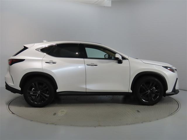 ＮＸ ＮＸ３５０ｈ　バージョンＬ　２０インチアルミホイール　Ａｄｖａｎｃｅｄ　Ｐａｒｋ　パーキングサポートブレーキ　ＩＴＳ　Ｃｏｎｎｅｃｔ　カラーヘッドアップディスプレイ　三眼フルＬＥＤヘッドランプ　アダプティブハイビームシステム（5枚目）