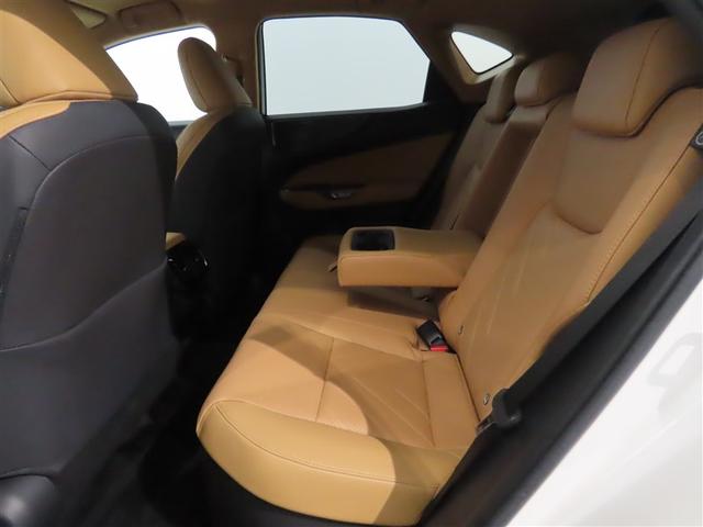 ＮＸ ＮＸ３５０ｈ　バージョンＬ　２０インチアルミホイール　Ａｄｖａｎｃｅｄ　Ｐａｒｋ　パーキングサポートブレーキ　ＩＴＳ　Ｃｏｎｎｅｃｔ　カラーヘッドアップディスプレイ　三眼フルＬＥＤヘッドランプ　アダプティブハイビームシステム（12枚目）