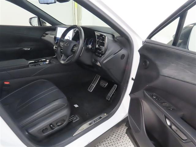 ＲＸ ＲＸ３５０　Ｆスポーツ　後席サイドエアバッグ　ムーンルーフ　ヘッドアップディスプレイ　パワーバックドア　運転席・助手席シートヒーター　パワーイージーアクセスシステム（運転席オートスライドアウェイ・リターンメモリー機能）（11枚目）