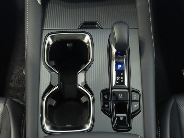 ＲＸ ＲＸ３５０　Ｆスポーツ　後席サイドエアバッグ　ムーンルーフ　ヘッドアップディスプレイ　パワーバックドア　運転席・助手席シートヒーター　パワーイージーアクセスシステム（運転席オートスライドアウェイ・リターンメモリー機能）（16枚目）