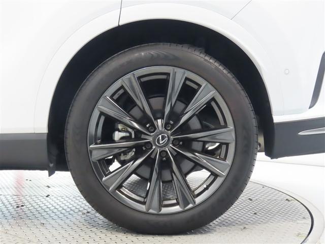 ＲＸ ＲＸ３５０　Ｆスポーツ　後席サイドエアバッグ　ムーンルーフ　ヘッドアップディスプレイ　パワーバックドア　運転席・助手席シートヒーター　パワーイージーアクセスシステム（運転席オートスライドアウェイ・リターンメモリー機能）（21枚目）