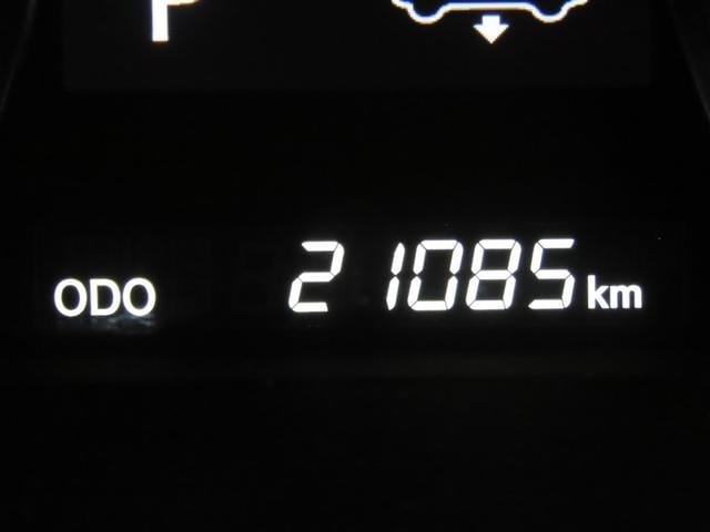 ＬＸ 　ＬＸ５７０　プリクラッシュセーフティシステム　レーダークルーズコントロール　パノラミックビューモニター　前後ドライブレコーダー　セミアリニン本革シート　ムーンルーフ　ヘッドアップディスプレイ（13枚目）