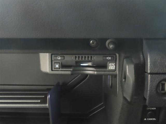 ＩＳ ＩＳ３００　Ｆスポーツ　パンク修理キット（スペアタイヤレス）　ステアリングヒーター　ＮＡＶＩ・ＡＩ－ＡＶＳ　ブラインドスポットモニター　運転席・助手席シートヒーター　後席サイドエアバッグ　パノラミックビューモニター（17枚目）