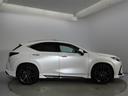 ＮＸ ＮＸ３５０ｈ　バージョンＬ　２０インチアルミホイール　Ａｄｖａｎｃｅｄ　Ｐａｒｋ　ルーフレール　カラーヘッドアップディスプレイ　三眼フルＬＥＤヘッドランプ　アダプティブハイビームシステム　パノラミックビューモニター　おくだけ充電（5枚目）