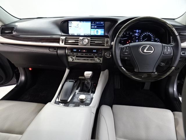 LS460 バージョンC Iパッケージ パワートランクリッド付(9枚目)