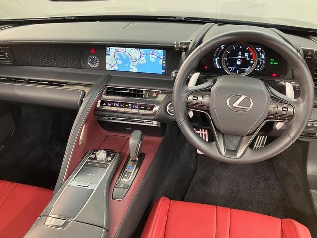 ＬＣ ＬＣ５００　コンバーチブル　セミアニリン本革シート　２１インチアルミホイールタンゾウ　オレンジブレーキキャリパー　カラーヘッドアップディスプレイ　マークレビンソンプレミアムサラウンドサウンドシステム（3枚目）