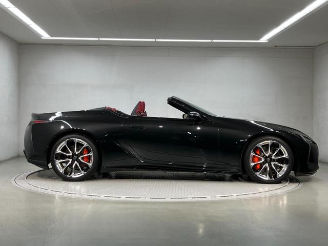ＬＣ ＬＣ５００　コンバーチブル　セミアニリン本革シート　２１インチアルミホイールタンゾウ　オレンジブレーキキャリパー　カラーヘッドアップディスプレイ　マークレビンソンプレミアムサラウンドサウンドシステム（16枚目）