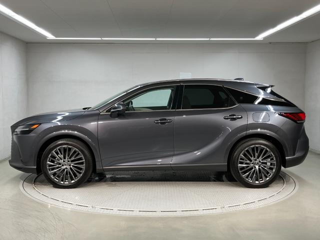 ＲＸ ＲＸ３５０ｈ　バージョンＬ　ＲＸ３５０ｈ　バージョンＬ　セミアニリン本革シート　デジタルインナーミラー　ドライブレコーダー　ルーフレール　パノラミックビューモニター　ブラインドスポットモニター　プリクラッシュセーフティシステム（5枚目）
