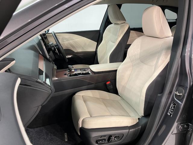 ＲＸ ＲＸ３５０ｈ　バージョンＬ　ＲＸ３５０ｈ　バージョンＬ　セミアニリン本革シート　デジタルインナーミラー　ドライブレコーダー　ルーフレール　パノラミックビューモニター　ブラインドスポットモニター　プリクラッシュセーフティシステム（9枚目）