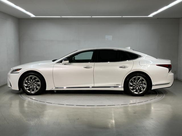 ＬＳ ＬＳ５００ｈ　バージョンＬ　セミアニリン本革シート　ブラインドスポットモニター　パノラミックビューモニター　ヘッドアップディスプレイ　マークレビンソンリファレンス３Ｄサラウンドサウンドシステム　ステアリングヒーター（5枚目）
