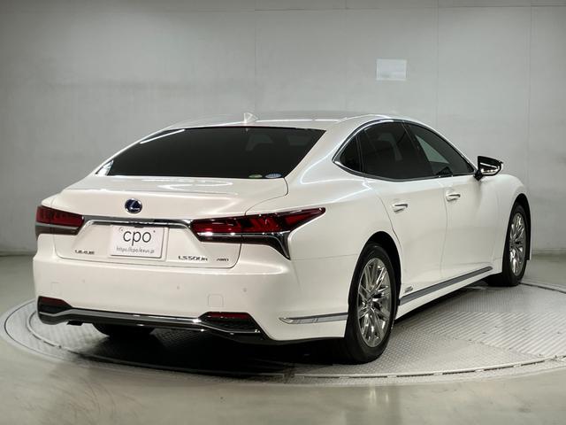 ＬＳ ＬＳ５００ｈ　バージョンＬ　セミアニリン本革シート　ブラインドスポットモニター　パノラミックビューモニター　ヘッドアップディスプレイ　マークレビンソンリファレンス３Ｄサラウンドサウンドシステム　ステアリングヒーター（6枚目）