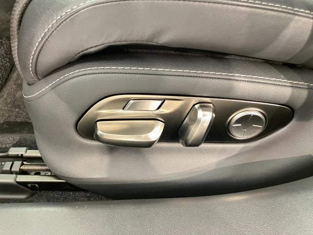 ＬＳ ＬＳ５００ｈ　バージョンＬ　セミアニリン本革シート　ブラインドスポットモニター　パノラミックビューモニター　ヘッドアップディスプレイ　マークレビンソンリファレンス３Ｄサラウンドサウンドシステム　ステアリングヒーター（12枚目）