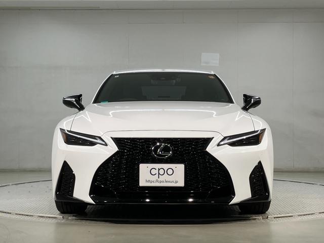 IS IS350 FスポーツモードブラックIII パノラミックビューモニター マークレビンソンプレミアムサラウンドサウンドシステム F SPORT専用オレンジブレーキキャリパー ブラインドスポットモニター プリクラッシュセーフティシステム(3枚目)