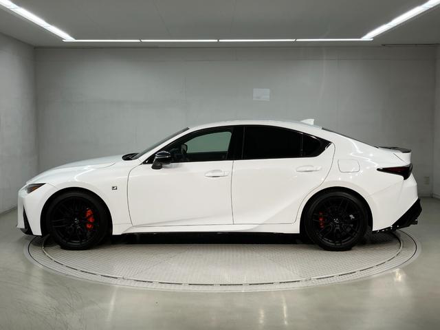 IS IS350 FスポーツモードブラックIII パノラミックビューモニター マークレビンソンプレミアムサラウンドサウンドシステム F SPORT専用オレンジブレーキキャリパー ブラインドスポットモニター プリクラッシュセーフティシステム(5枚目)