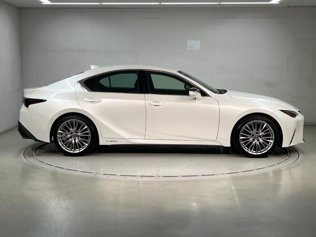 ＩＳ ＩＳ３００ｈ　バージョンＬ（4枚目）