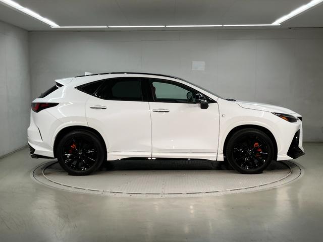 ＮＸ ＮＸ３５０　Ｆスポーツ　ＮＸ３５０　Ｆスポーツ（ＡＷＤ）　認定中古車　Ｆ　ＳＰＯＲＴ”専用本革シート　後席シートヒーター　おくだけ充電　ドライブレコーダー（前後方）（4枚目）