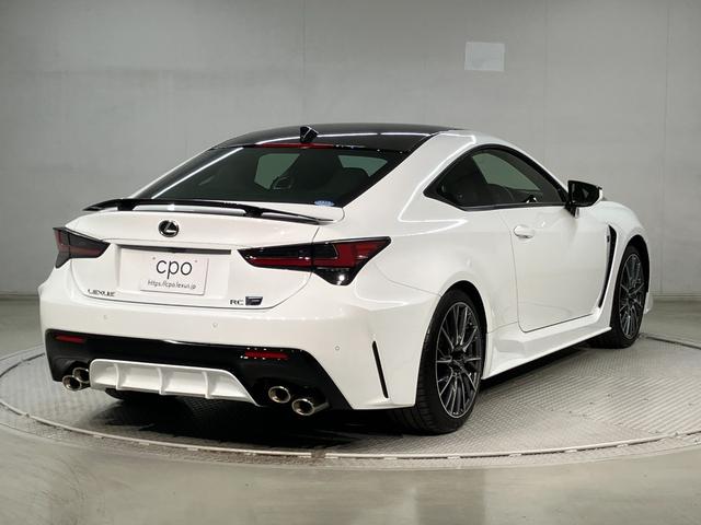 RC F カーボンエクステリアパッケージ(6枚目)