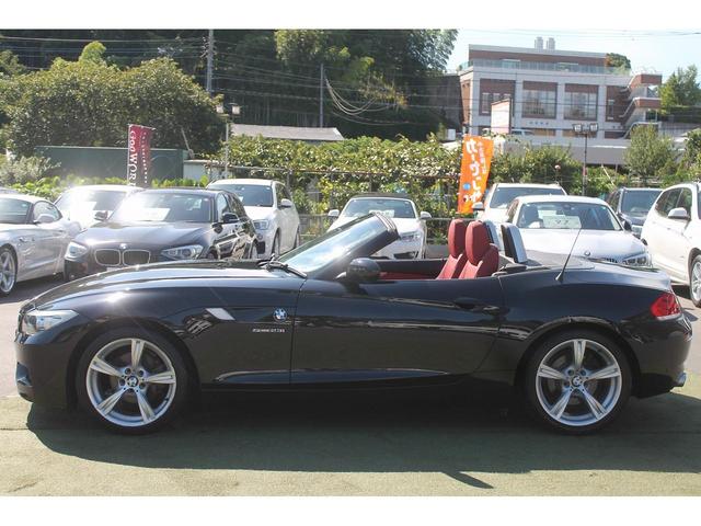 Ｚ４ ｓＤｒｉｖｅ２３ｉ　Ｍスポーツ　２．５Ｌ直６エンジン　電動フルオープン　レッド本革　純正Ｍスポーツフルエアロ＆１８ＡＷ　パドルシフト　純正ＨＤＤナビ　地デジ　ドラレコ　シートヒーター　キセノンヘッドライト　禁煙車（7枚目）