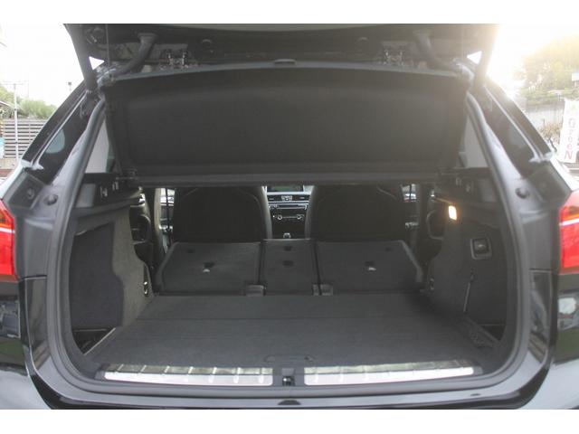 Ｘ１ ｘＤｒｉｖｅ　１８ｄ　ｘライン　ワンオーナー車　黒革　ＡＣＣ　ヘッドアップディスプレイ　衝突軽減　ＬＥＤヘッドライト　純正ＨＤＤナビ　バックカメラ　純正１８インチＡＷ　３６０度ドラレコ　電動リアゲート　アンビエントライト　禁煙車（19枚目）