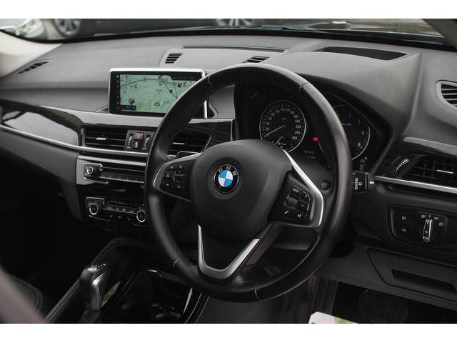 Ｘ１ ｘＤｒｉｖｅ　１８ｄ　ｘライン　ワンオーナー車　黒革　ＡＣＣ　ヘッドアップディスプレイ　衝突軽減　ＬＥＤヘッドライト　純正ＨＤＤナビ　バックカメラ　純正１８インチＡＷ　３６０度ドラレコ　電動リアゲート　アンビエントライト　禁煙車（22枚目）