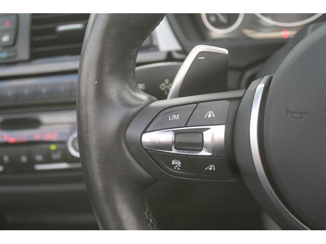 4シリーズ 435iカブリオレ Mスポーツ 走行4.2万キロ 電動フルオープン 黒革スポーツシート ヘッドアップディスプレイ LEDヘッドライト ACC 衝突軽減 純正Mスポーツフルエアロ&19AW パドルシフト 純正HDDナビ 地デジ 禁煙車(4枚目)