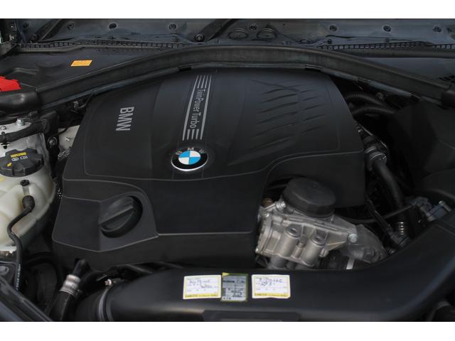 4シリーズ 435iカブリオレ Mスポーツ 走行4.2万キロ 電動フルオープン 黒革スポーツシート ヘッドアップディスプレイ LEDヘッドライト ACC 衝突軽減 純正Mスポーツフルエアロ&19AW パドルシフト 純正HDDナビ 地デジ 禁煙車(11枚目)