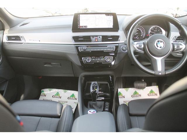 Ｘ２ ｘＤｒｉｖｅ　１８ｄＭスポーツエディションサンライズ　全国限定２００台　黒革　純正Ｍスポーツフルエアロ　アロイ１９ＡＷ　アルミニウムインナートリム　アダプティブサスペンション　衝突軽減　純正ＨＤＤナビ　バックカメラ　ＬＥＤ　アイドリングストップ　禁煙車（3枚目）