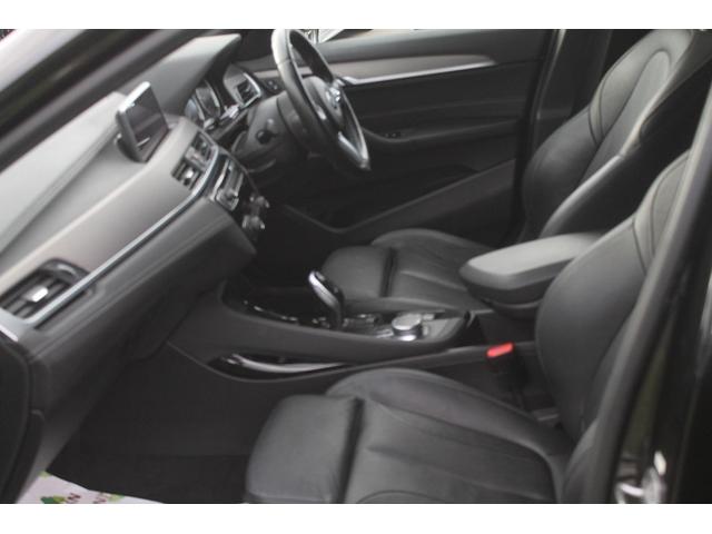 Ｘ２ ｘＤｒｉｖｅ　１８ｄ　ＭスポーツＸ　ハイラインパック　コンフォートＰＫＧ　黒革　ＬＥＤヘッドライト　ヘッドアップディスプレイ　ＡＣＣ　衝突軽減　純正Ｍスポーツフルエアロ＆１９ＡＷ　アンビエントライト　純正ＨＤＤナビ　バックカメラ　シートヒーター　禁煙車（34枚目）