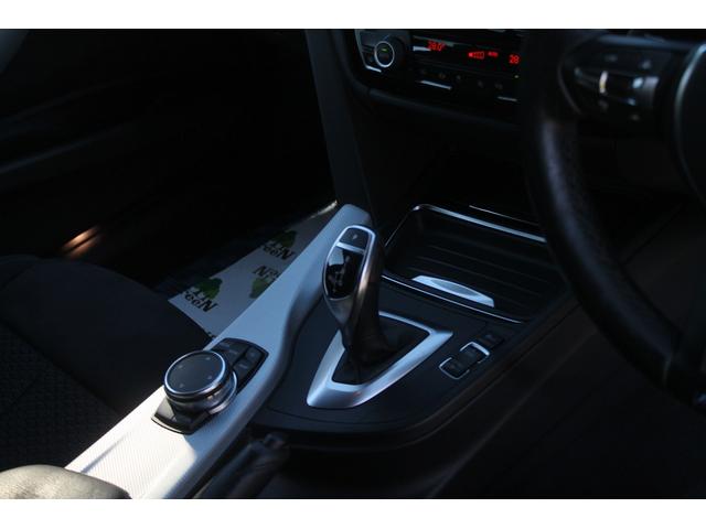 ���Ўd����S���̌��I�������C���i�b�v�͂������A��O�ҋ@�ւɂ��ԗ���ԃ`�F�b�N���s���Ă���܂��B�M���̂���Ă����C�����������I