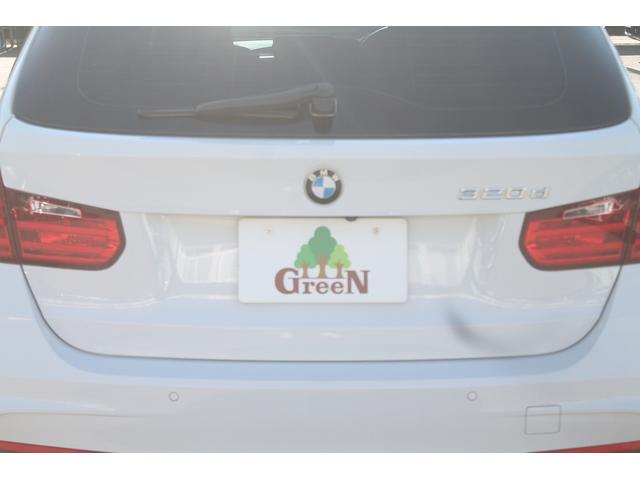 ���Ўd����S���̌��I�������C���i�b�v�͂������A��O�ҋ@�ւɂ��ԗ���ԃ`�F�b�N���s���Ă���܂��B�M���̂���Ă����C�����������I