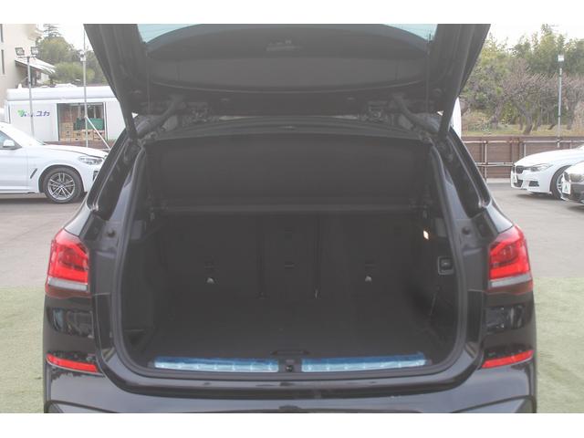 ���Ўd����S���̌��I�������C���i�b�v�͂������A��O�ҋ@�ւɂ��ԗ���ԃ`�F�b�N���s���Ă���܂��B�M���̂���Ă����C�����������I