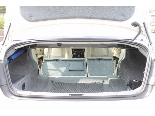 320i Mスポーツパッケージ 2ドアクーペ 左ハンドル 6速MT ベージュ本革シート シートヒーター キセノン 純正フルエアロ 専用17インチAW フォグランプ セキュリティ スマートキー 整備記録簿 禁煙車(15枚目)