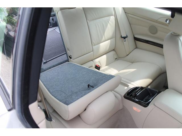 320i Mスポーツパッケージ 2ドアクーペ 左ハンドル 6速MT ベージュ本革シート シートヒーター キセノン 純正フルエアロ 専用17インチAW フォグランプ セキュリティ スマートキー 整備記録簿 禁煙車(35枚目)
