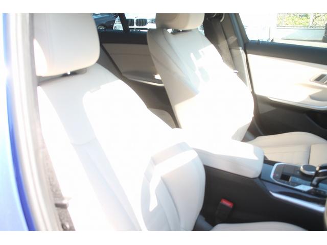 ３シリーズ ３２０ｄ　ｘＤｒｉｖｅＭスポーツハイラインパッケージ　２Ｌディーゼルターボ　アイボリー本革　ＡＣＣ　ＴＶ　インテリジェントセーフティー　純正ＨＤＤナビ　地デジ　全方位カメラ　純正Ｍスポーツフルエアロ＆１８ＡＷ　　ＬＥＤ　電動リアゲート　前後ドラレコ　禁煙（18枚目）