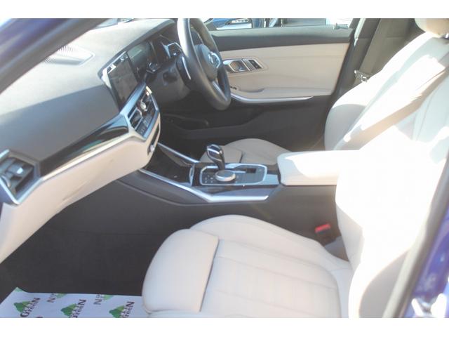 ３シリーズ ３２０ｄ　ｘＤｒｉｖｅＭスポーツハイラインパッケージ　２Ｌディーゼルターボ　アイボリー本革　ＡＣＣ　ＴＶ　インテリジェントセーフティー　純正ＨＤＤナビ　地デジ　全方位カメラ　純正Ｍスポーツフルエアロ＆１８ＡＷ　　ＬＥＤ　電動リアゲート　前後ドラレコ　禁煙（25枚目）