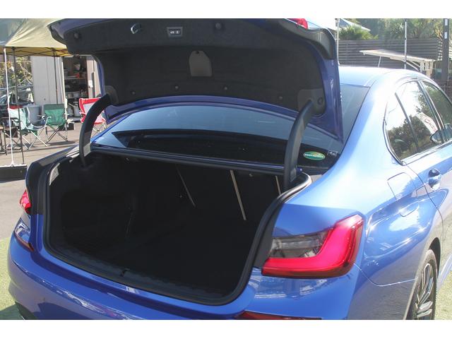 ３シリーズ ３２０ｄ　ｘＤｒｉｖｅＭスポーツハイラインパッケージ　２Ｌディーゼルターボ　アイボリー本革　ＡＣＣ　ＴＶ　インテリジェントセーフティー　純正ＨＤＤナビ　地デジ　全方位カメラ　純正Ｍスポーツフルエアロ＆１８ＡＷ　　ＬＥＤ　電動リアゲート　前後ドラレコ　禁煙（29枚目）