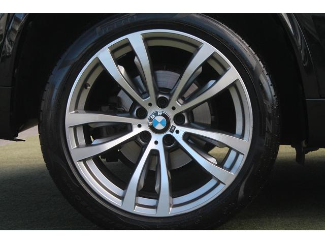 Ｘ５ ｘＤｒｉｖｅ　３５ｄ　Ｍスポーツ　黒本革スポーツシート　ＡＣＣ　インテリジェントセーフティー　純正ＨＤＤナビ地デジ　純正Ｍスポーツフルエアロ　オプション２０ＡＷ　パドルシフト　シートヒーター　前後ドラレコ　ブラックグリル　禁煙車（8枚目）