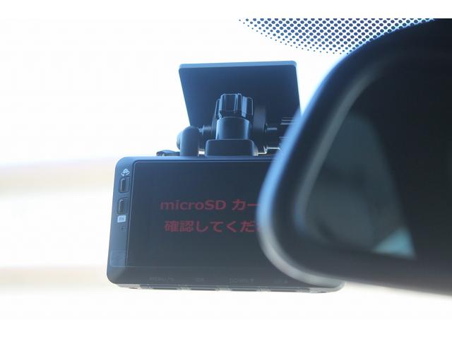 Ｘ５ ｘＤｒｉｖｅ　３５ｄ　Ｍスポーツ　黒本革スポーツシート　ＡＣＣ　インテリジェントセーフティー　純正ＨＤＤナビ地デジ　純正Ｍスポーツフルエアロ　オプション２０ＡＷ　パドルシフト　シートヒーター　前後ドラレコ　ブラックグリル　禁煙車（20枚目）