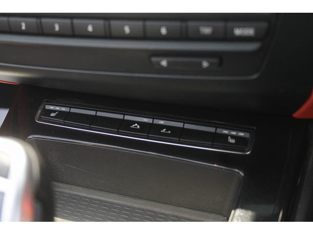 Ｚ４ ｓＤｒｉｖｅ２０ｉ　特別仕様デザインピュア　後期モデル　２Ｌターボ　アルカンターラ＆ハーフレザーコンビシート　パドルシフト　８速電子ＡＴ　ブラックグリル　純正ＨＤＤナビ　クルーズコントロール　ドラレコ　純正１７ＡＷ　禁煙（17枚目）